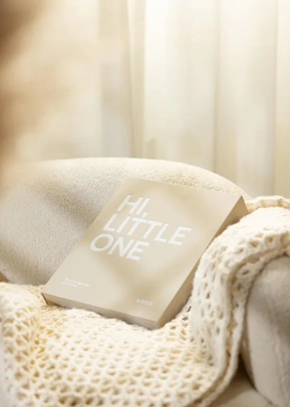 KAILA HI LITTLE ONE Grey - Coffee Table Photo Album (60 Svarta Sidor)