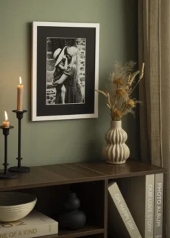 Passepartout Svart Standard (Vit kärna) 80x80 cm (69x69)