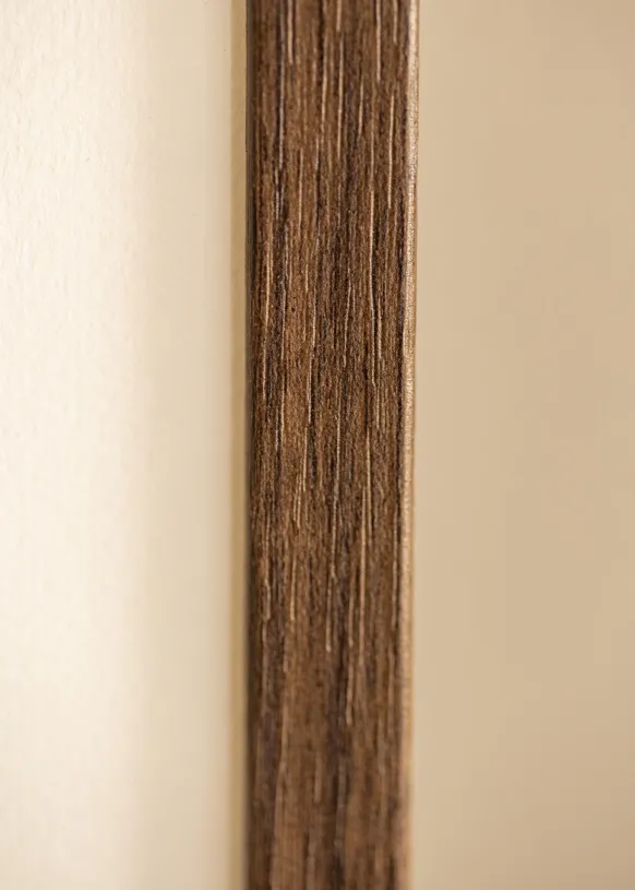 Ram Ares Valnöt 40x50 cm - Dubbel Passepartout Vit 29,7x42 cm (A3)