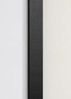 Ram BGA Classic Svart 60x80 cm - Passepartout Vit 52x72 cm