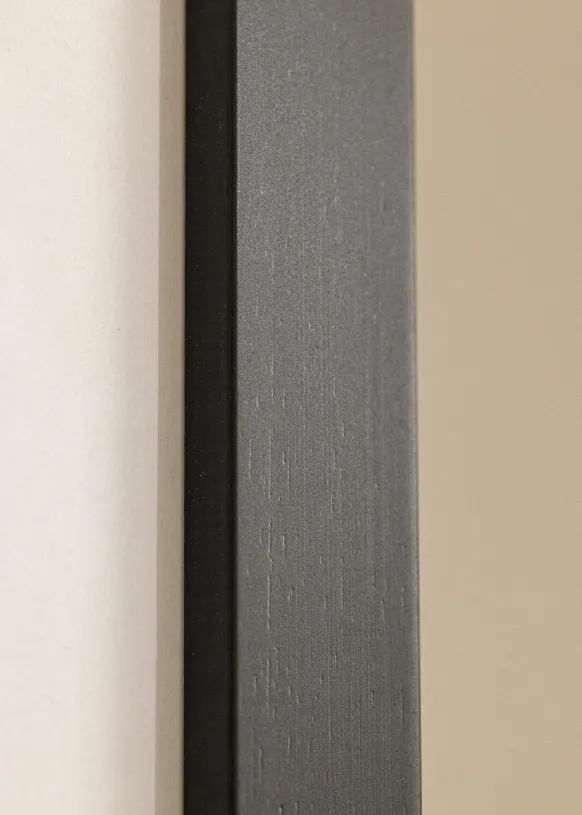 Ram Black Wood 24x33 inches (60,96x83,82 cm)