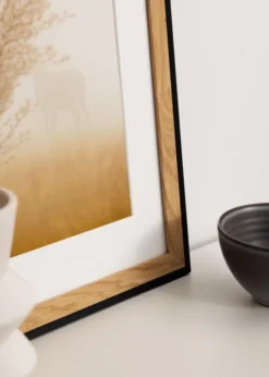Ram Iris Svart 50x70 cm - Dubbel Passepartout Vit 42x59,4 cm (A2)