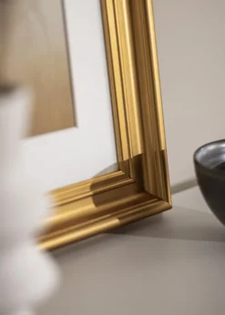 Ram Mora Premium Glas Guld 84,1x118,9 cm (A0)