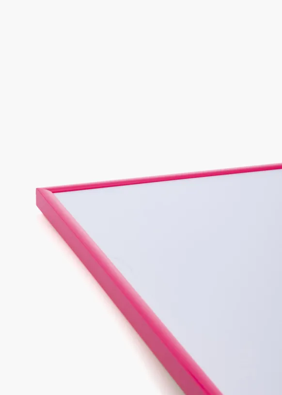 Ram New Lifestyle Hot Pink 70x100 cm - Passepartout Vit 59,4x84 cm (A1)