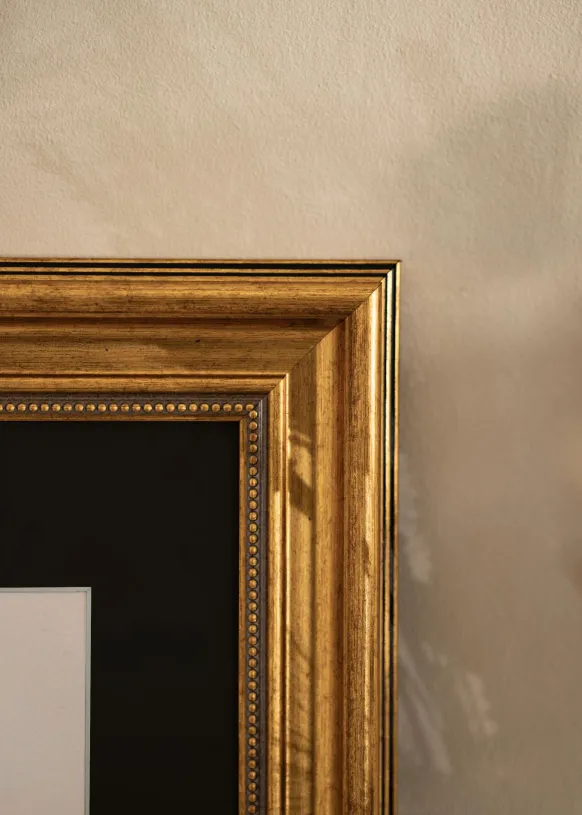 Ram Rokoko Guld 50x70 cm - Passepartout Svart 42x59,4 cm (A2)