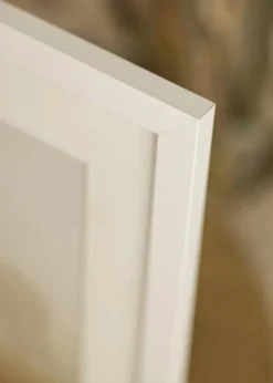 Ram White Wood 50x70 cm