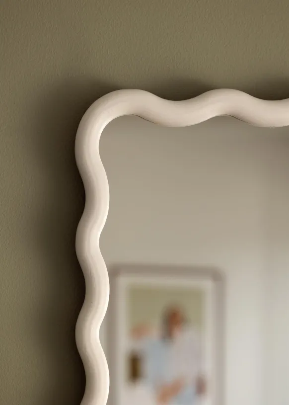Spegel Wavy Vit 40x100 cm